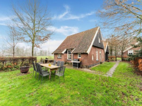 Гостиница House in former 'bakspieker' in rural location near Enschede  Энсхеде